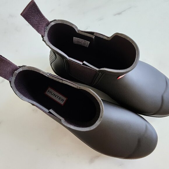 Hunter Women’s Original Chelsea Rain Boots – Classic & Weather-Ready ☔👢 - Picture 9 of 11